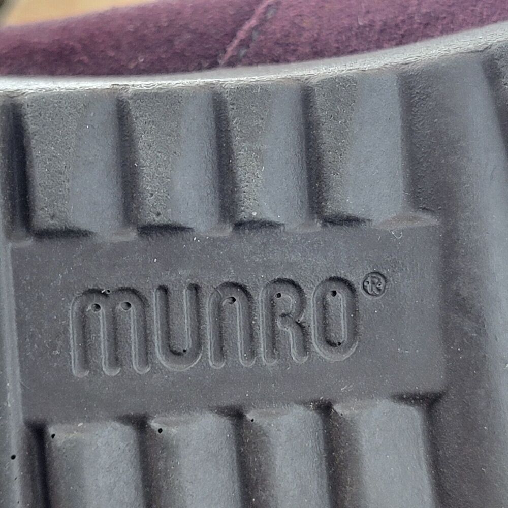 Munro Drew Wedge‎ Heel Ankle Boots Womens Size 6 Dark Purple Suede 2.25" Heel - Picture 9 of 9